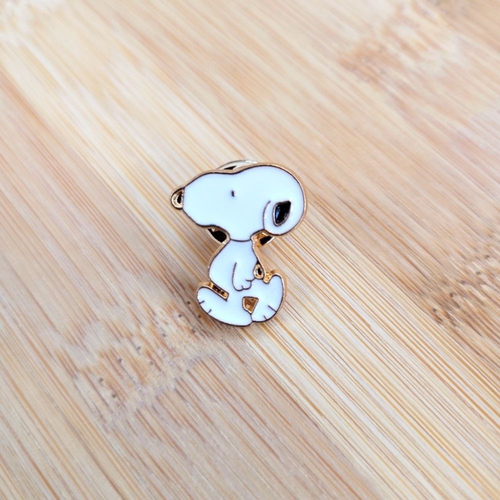 2/$20 Brand New Snoopy Classic Pin Brooch
